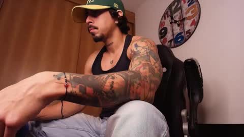Snapshot of dickdamian_ chatting on October 2025 08:06:02 PM Damin online show from October 2025 08:06:02 PM