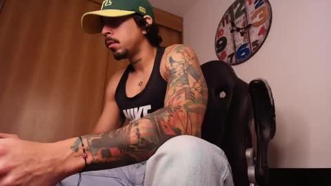 Snapshot of dickdamian_ chatting on October 2025 05:44:01 PM Damin online show from October 2025 05:44:01 PM