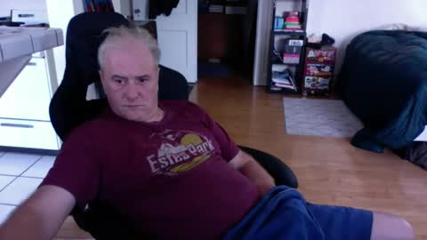 Snapshot of dickflasher5 chatting on October 2025 06:43:01 PM Richard Fleischer online show from October 2025 06:43:01 PM