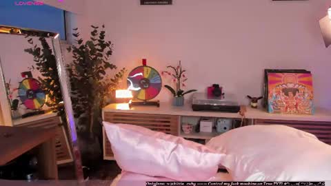 Estef  Ger     online show from June 2026 11:31:01 PM