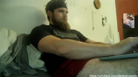 Snapshot of dikdowndaddy chatting on February 2025 10:21:02 AM Daddy online show from February 2025 10:21:02 AM