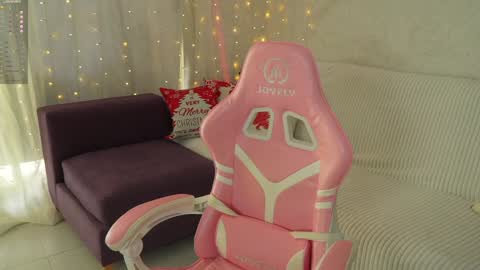 Snapshot of dilara_foxx chatting on December 2024 12:08:02 PM Dilara online show from December 2024 12:08:02 PM