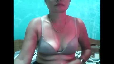 Snapshot of dimple_42 chatting on February 2025 03:04:01 AM Dimple online show from February 2025 03:04:01 AM