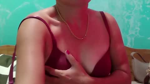 Snapshot of dimple_42 chatting on February 2025 08:07:01 AM Dimple online show from February 2025 08:07:01 AM