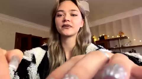 Snapshot of dimplemelchert chatting on August 2026 07:32:01 AM dimplemelchert online show from August 2026 07:32:01 AM