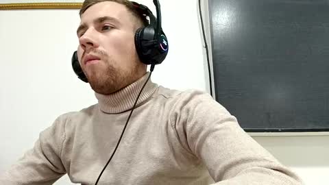 Snapshot of dimyanworld000 chatting on December 2024 11:11:02 AM D V online show from December 2024 11:11:02 AM