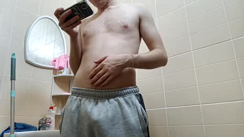 Snapshot of dimyanworld000 chatting on December 2024 08:43:01 PM D V online show from December 2024 08:43:01 PM