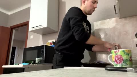 Snapshot of dimyanworld000 chatting on January 2025 10:05:01 AM D V online show from January 2025 10:05:01 AM