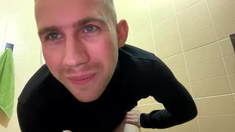 Snapshot of dimyanworld000 chatting on January 2025 04:30:02 PM D V online show from January 2025 04:30:02 PM