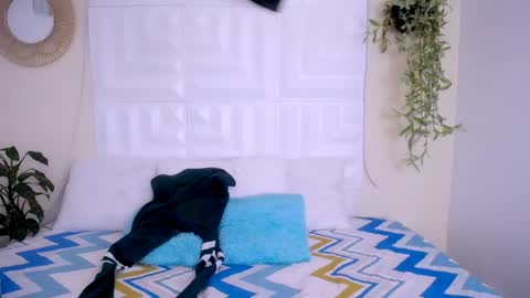 Snapshot of dina_mcry chatting on April 2026 04:53:02 PM DINA online show from April 2026 04:53:02 PM