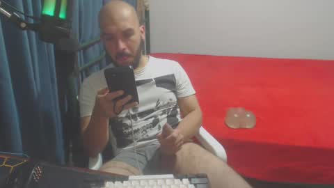 Snapshot of dinchtcams chatting on February 2025 07:07:01 AM Dincht online show from February 2025 07:07:01 AM