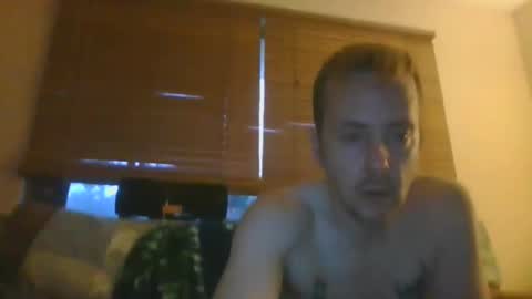 Snapshot of dingleberryjonesmagee chatting on April 2026 11:19:02 PM dingleberryjonesmagee online show from April 2026 11:19:02 PM
