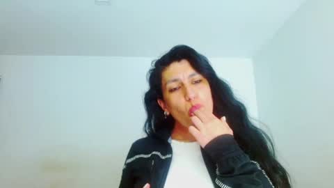 Snapshot of diosa_gil chatting on April 2026 02:44:01 AM diosa_gil online show from April 2026 02:44:01 AM