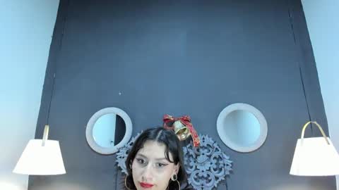 diosadelamor01 online show from December 2024 02:10:01 AM