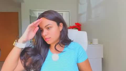 diosadeluniverso_ online show from March 2026 07:41:02 PM