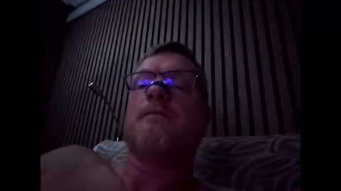 Snapshot of dirkkie1975 chatting on April 2026 10:18:01 PM dirkkie1975 online show from April 2026 10:18:01 PM