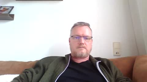 dirkkie1975 online show from May 2026 03:22:02 PM