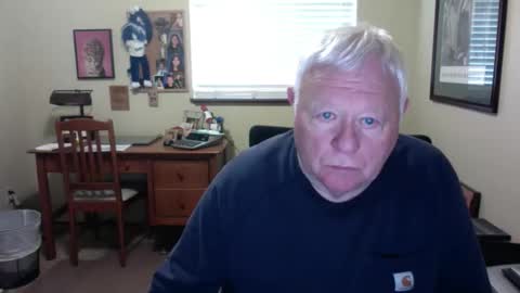 dirtrider195080438 online show from April 2026 10:11:02 PM