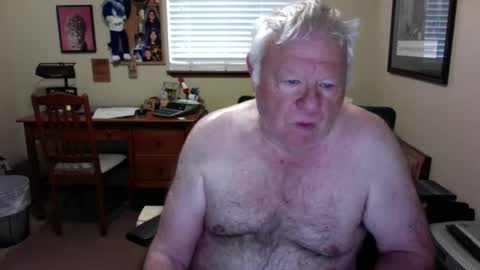 dirtrider195080438 online show from June 2026 02:22:01 PM