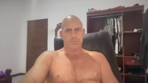 Snapshot of dirtydanlondon chatting on March 2025 09:44:01 AM Dirtydanlondon online show from March 2025 09:44:01 AM