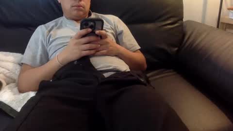 Snapshot of dirtydannyg chatting on December 2024 06:34:01 PM DirtyDanny online show from December 2024 06:34:01 PM