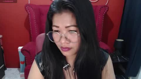 Snapshot of dirtyfungirl chatting on December 2024 07:31:02 PM LatexQueen online show from December 2024 07:31:02 PM