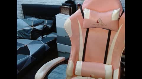 Snapshot of dirtylexa31 chatting on February 2025 08:11:02 PM LEXA online show from February 2025 08:11:02 PM