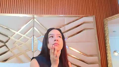 Snapshot of dirtylittleslutt_ chatting on February 2025 07:38:02 PM Nemesis online show from February 2025 07:38:02 PM