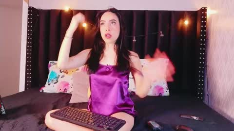 Snapshot of dirtylittleslutt_ chatting on November 2025 02:58:01 AM Nemesis online show from November 2025 02:58:01 AM