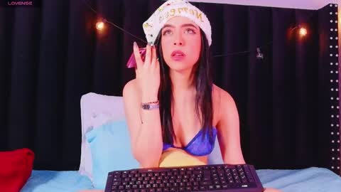 Snapshot of dirtylittleslutt_ chatting on December 2025 03:16:02 AM Nemesis online show from December 2025 03:16:02 AM