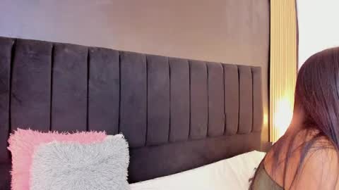 Soffie - Valentina - Yuya  Astro online show from April 2026 11:02:01 PM