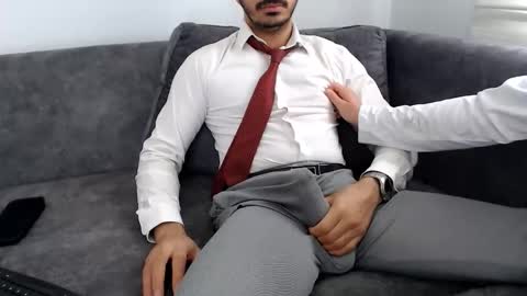 dirtyybooyy77 online show from May 2026 10:21:01 AM