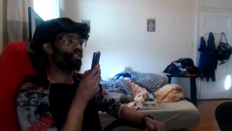 Snapshot of disr3sp3ctfully_dipp3d chatting on March 2025 02:07:01 PM Your Best Worst Nightmare online show from March 2025 02:07:01 PM