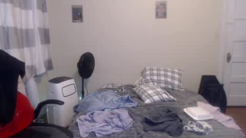 Snapshot of disr3sp3ctfully_dipp3d chatting on September 2025 10:39:01 AM Your Best Worst Nightmare online show from September 2025 10:39:01 AM