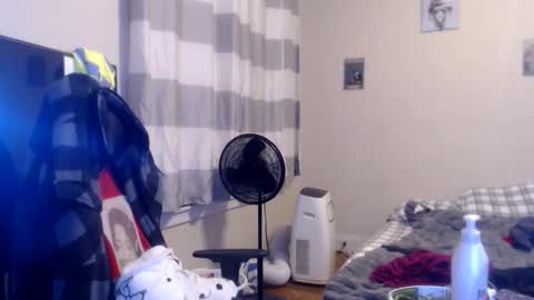 Snapshot of disr3sp3ctfully_dipp3d chatting on November 2025 12:35:02 AM Your Best Worst Nightmare online show from November 2025 12:35:02 AM