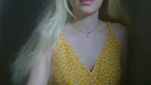 DitaMilton online show from February 2026 02:59:02 PM