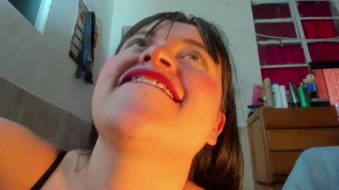 Snapshot of divine_emma chatting on October 2025 04:16:01 PM divine_emma online show from October 2025 04:16:01 PM