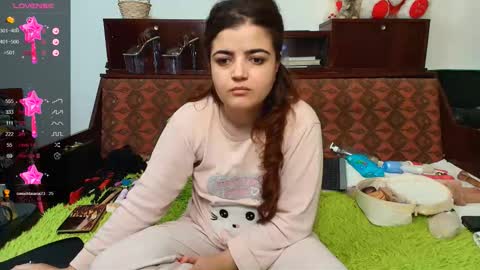 Ana    online show from October 2025 01:50:02 AM