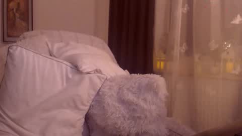 Snapshot of divineblond chatting on March 2026 10:03:01 PM Alexxa online show from March 2026 10:03:01 PM