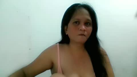 Snapshot of divinegrace10 chatting on November 2025 03:16:01 AM Divine Grace Close To Your Hear online show from November 2025 03:16:01 AM