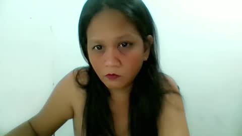 Snapshot of divinegrace10 chatting on November 2025 03:48:01 AM Divine Grace Close To Your Hear online show from November 2025 03:48:01 AM