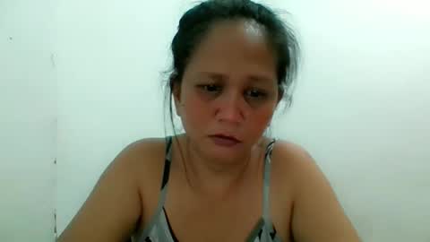 Snapshot of divinegrace10 chatting on December 2025 01:05:02 PM Divine Grace Close To Your Hear online show from December 2025 01:05:02 PM