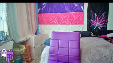 Snapshot of divynejade chatting on December 2024 01:22:01 AM Jade Divyne online show from December 2024 01:22:01 AM