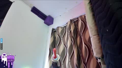 Snapshot of divynejade chatting on March 2025 02:32:01 PM Jade Divyne online show from March 2025 02:32:01 PM