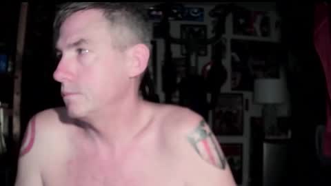 dix_handley_50 online show from September 2025 11:36:01 AM