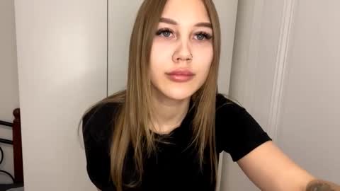 Stella online show from September 2025 04:56:01 PM