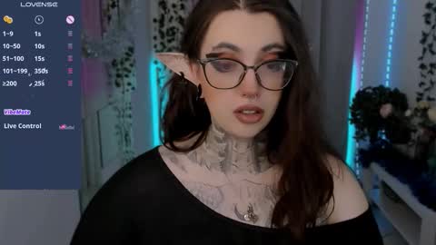 Snapshot of dixipixi_ chatting on December 2025 05:47:01 AM dixipixi_ online show from December 2025 05:47:01 AM