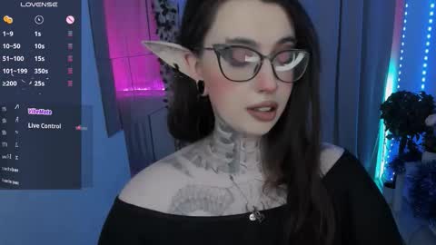 Snapshot of dixipixi_ chatting on January 2026 06:05:01 AM dixipixi_ online show from January 2026 06:05:01 AM