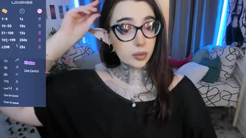 Snapshot of dixipixi_ chatting on January 2026 05:44:02 AM dixipixi_ online show from January 2026 05:44:02 AM