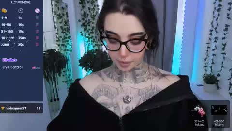 Snapshot of dixipixi_ chatting on March 2026 05:42:01 AM dixipixi_ online show from March 2026 05:42:01 AM